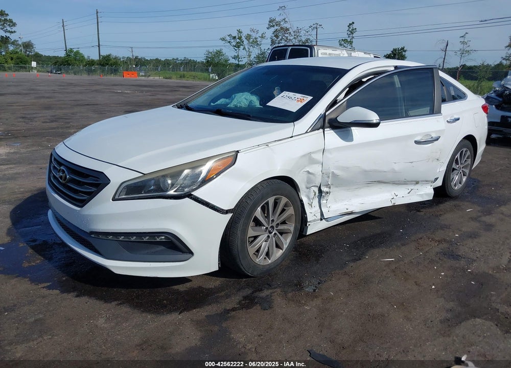 2015 HYUNDAI SONATA VIN: 5NPE34AF6FH104267