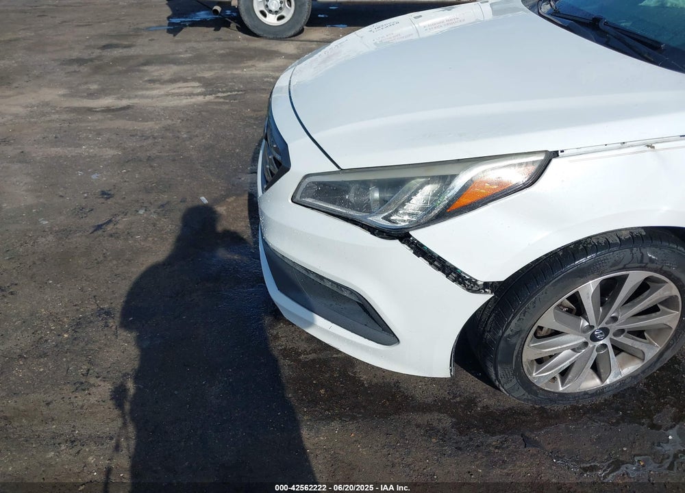 2015 HYUNDAI SONATA VIN: 5NPE34AF6FH104267