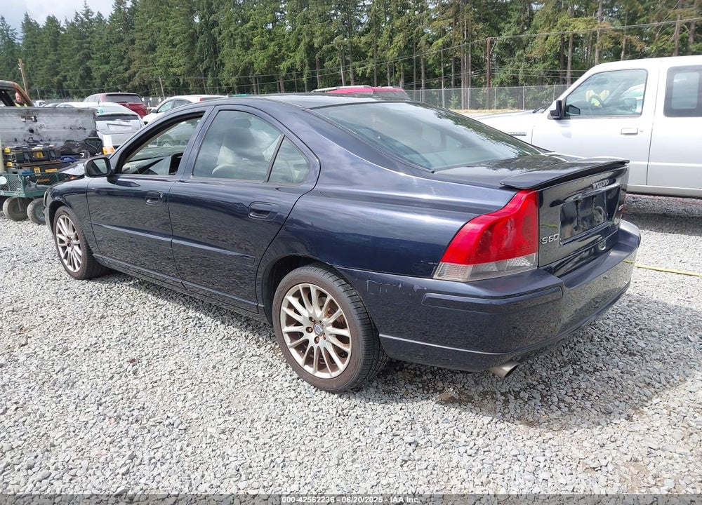 2007 VOLVO S60 VIN: YV1RS592172605592
