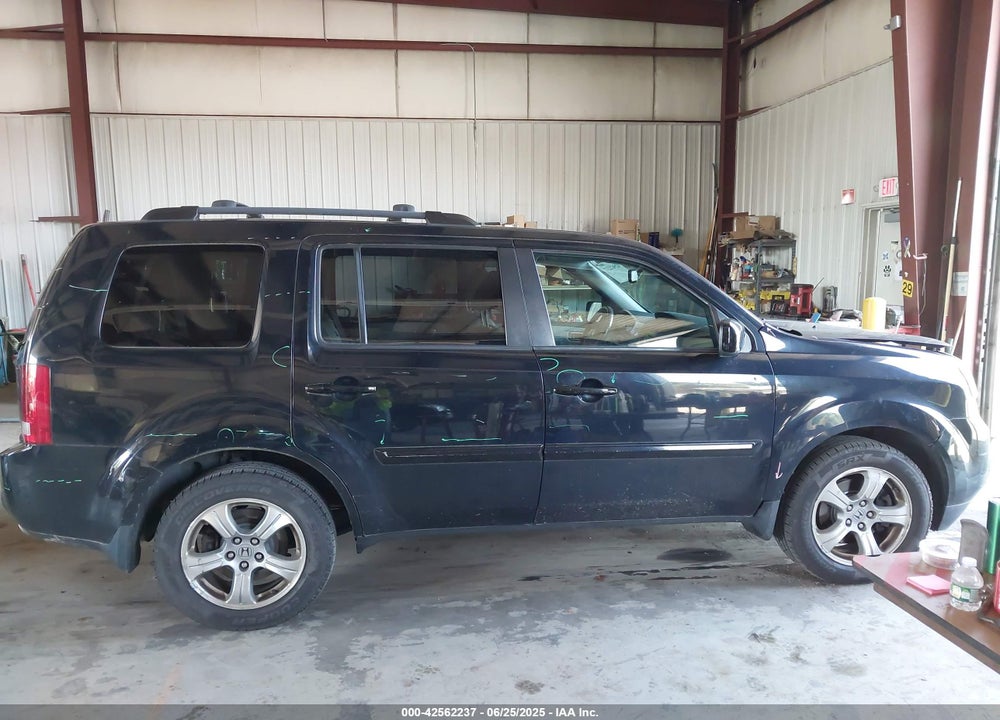2015 HONDA PILOT EX-L VIN: 5FNYF4H61FB001752