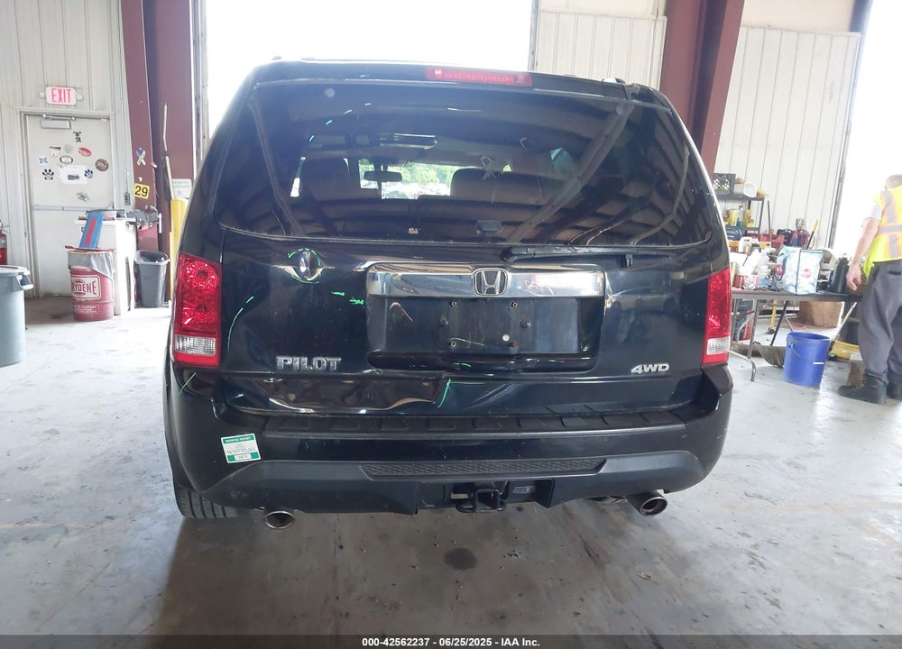 2015 HONDA PILOT EX-L VIN: 5FNYF4H61FB001752