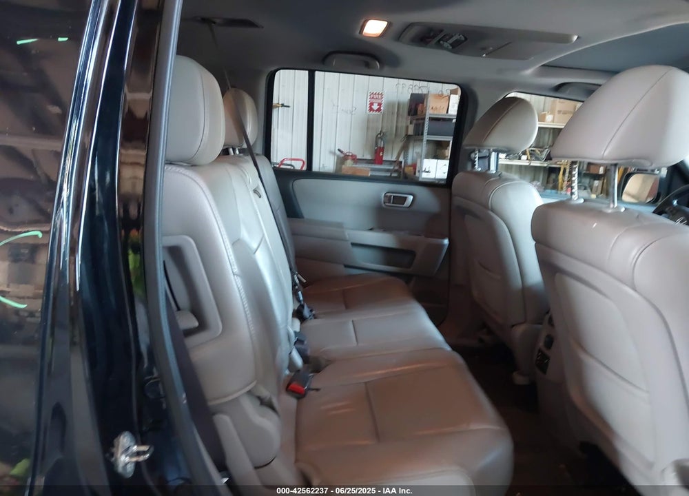 2015 HONDA PILOT EX-L VIN: 5FNYF4H61FB001752