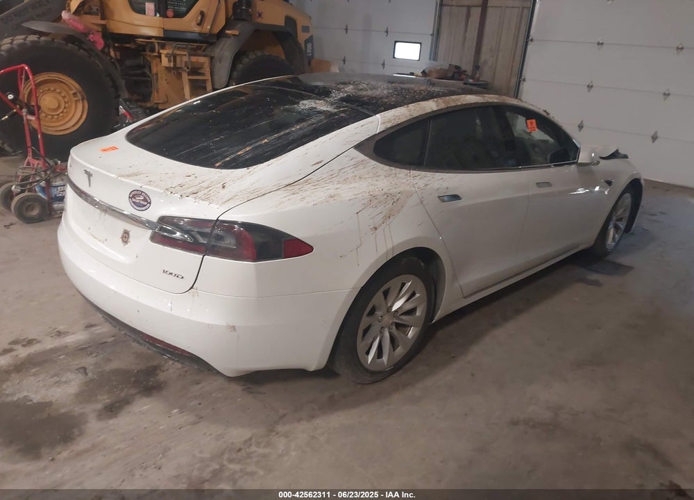 2018 TESLA MODEL S VIN: 5YJSA1E22JF293103