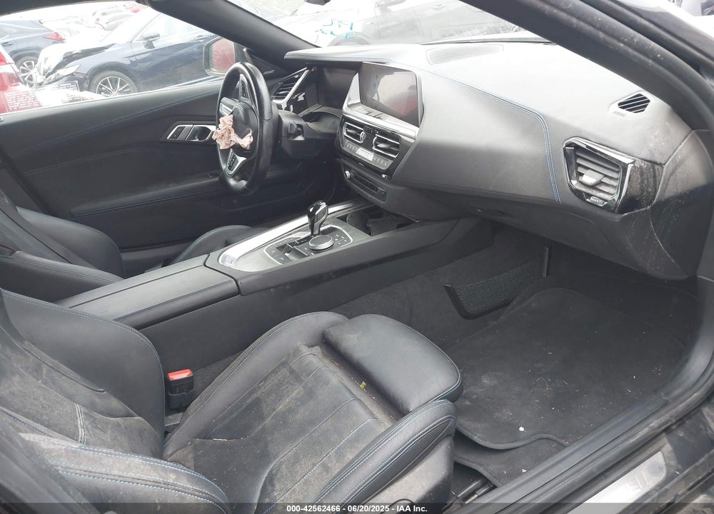2022 BMW Z4 VIN: WBAHF9C08NWX88691