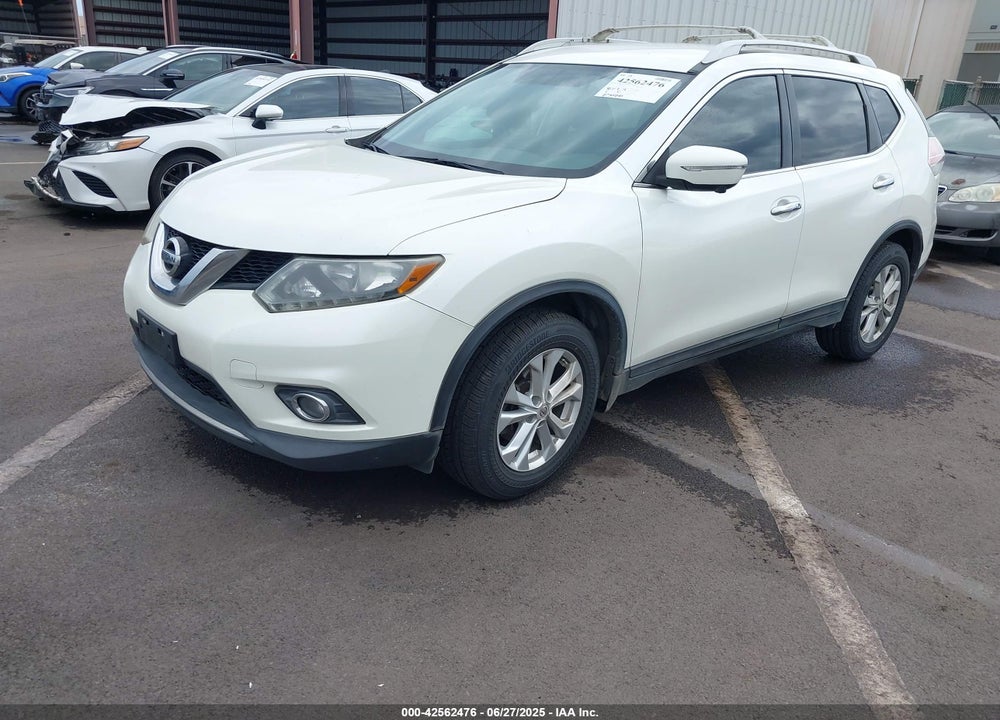 2015 NISSAN ROGUE VIN: 5N1AT2MT1FC796627