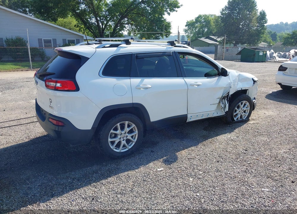 2016 JEEP CHEROKEE VIN: 1C4PJMCB7GW371955