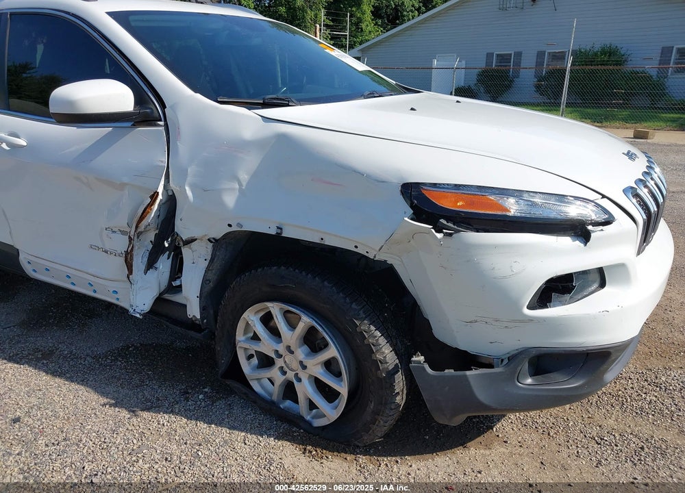 2016 JEEP CHEROKEE VIN: 1C4PJMCB7GW371955