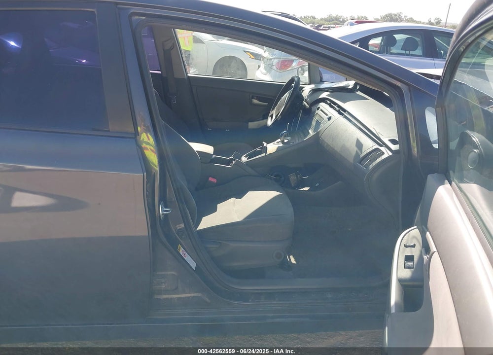 2010 TOYOTA PRIUS VIN: JTDKN3DUXA1298951