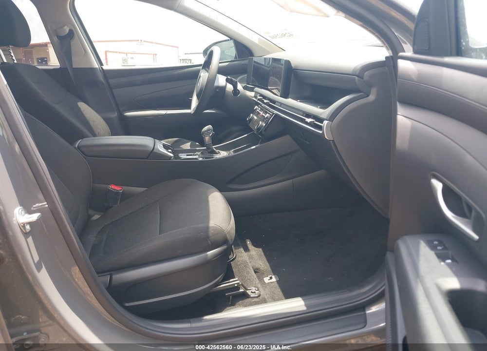 2025 HYUNDAI TUCSON SEL VIN: 5NMJB3DEXSH462784