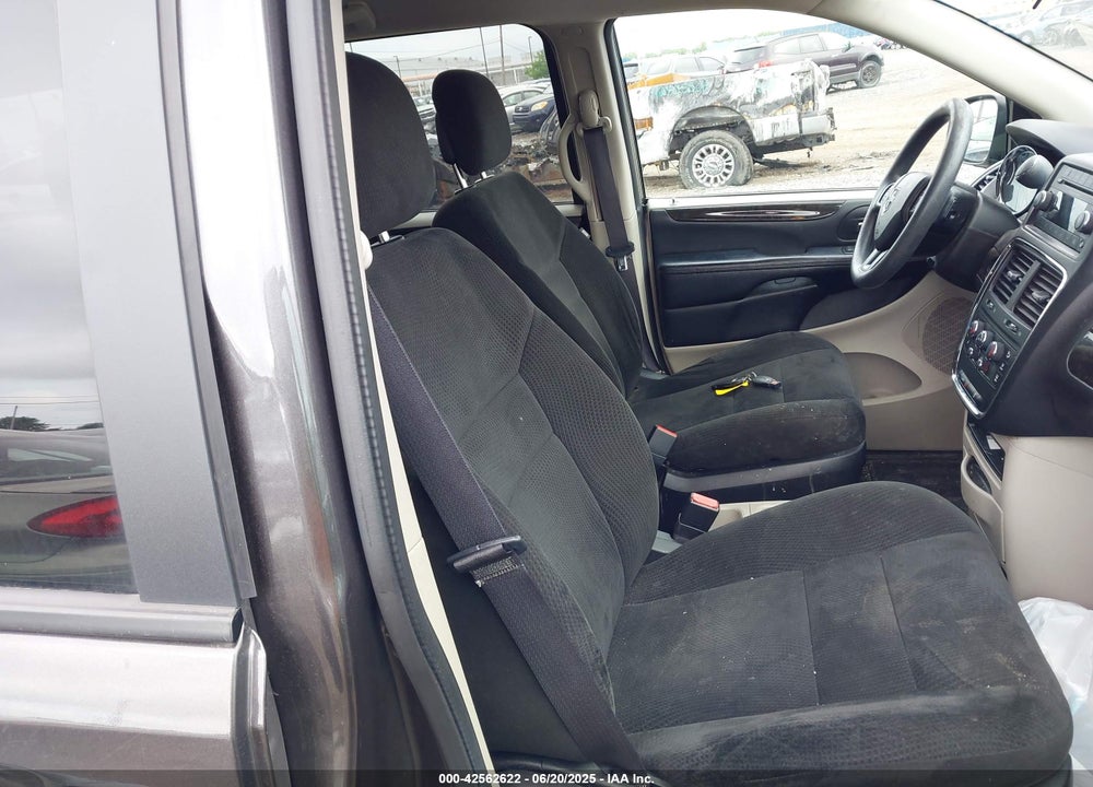 2016 DODGE GRAND CARAVAN SE VIN: 2C4RDGBG2GR371885