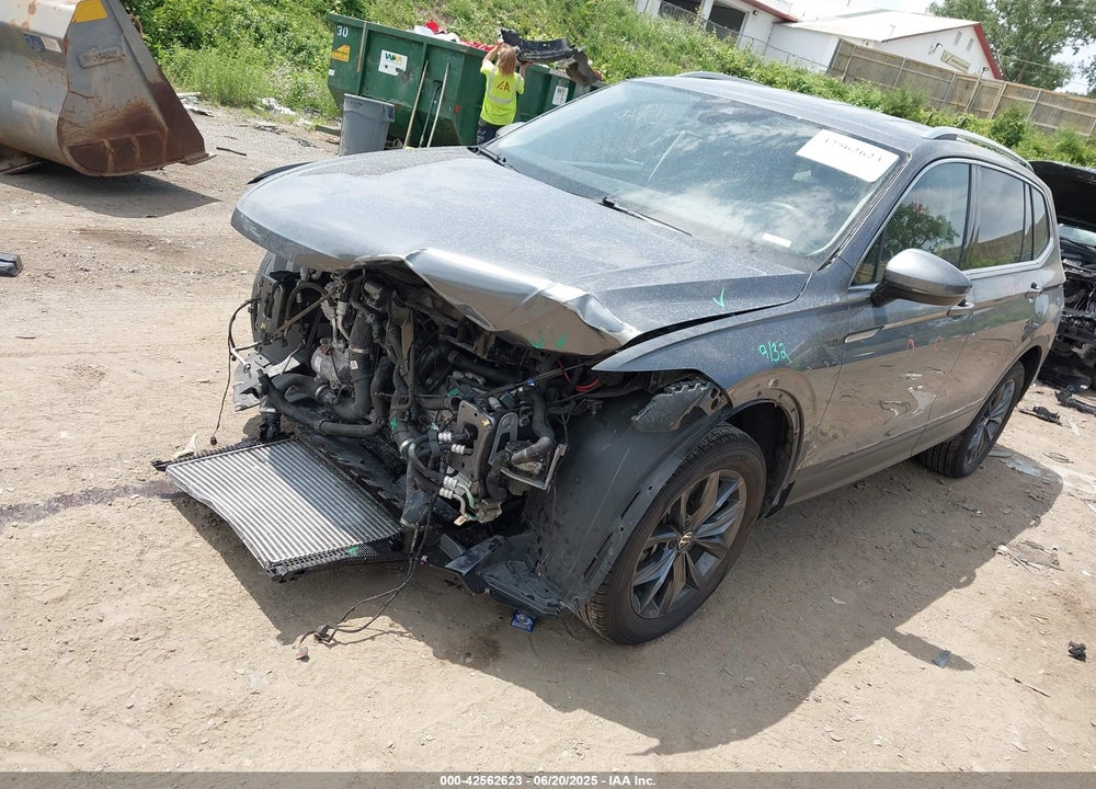 2023 VOLKSWAGEN TIGUAN VIN: 3VV2B7AX1PM033069