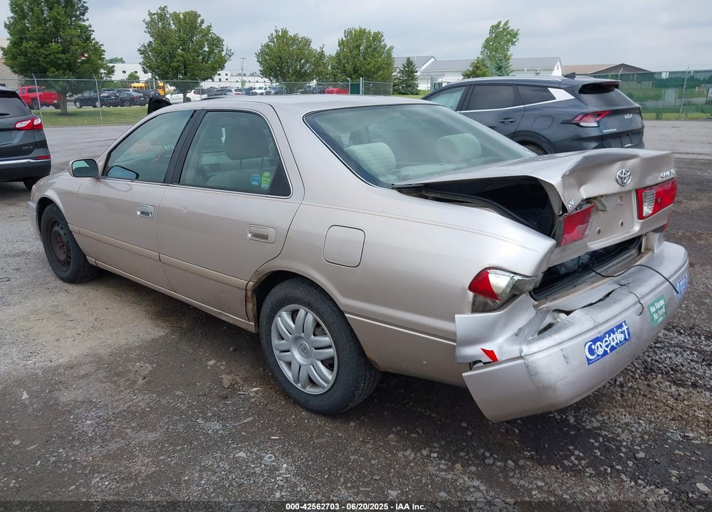 2001 TOYOTA CAMRY LE VIN: 4T1BG22K61U826274