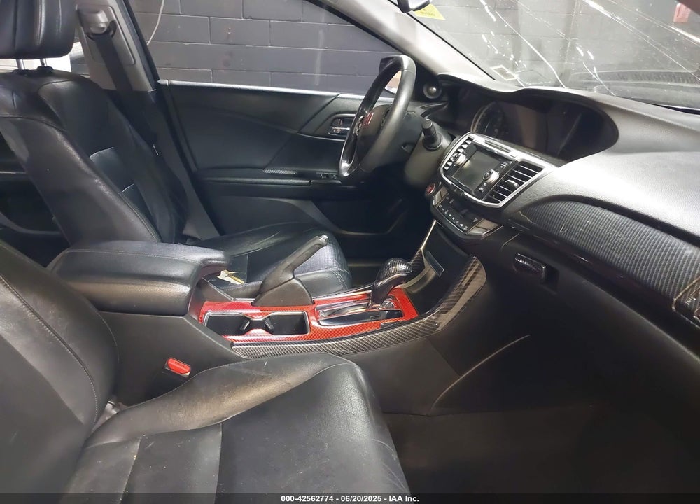 2015 HONDA ACCORD VIN: 1HGCR3F88FA037030