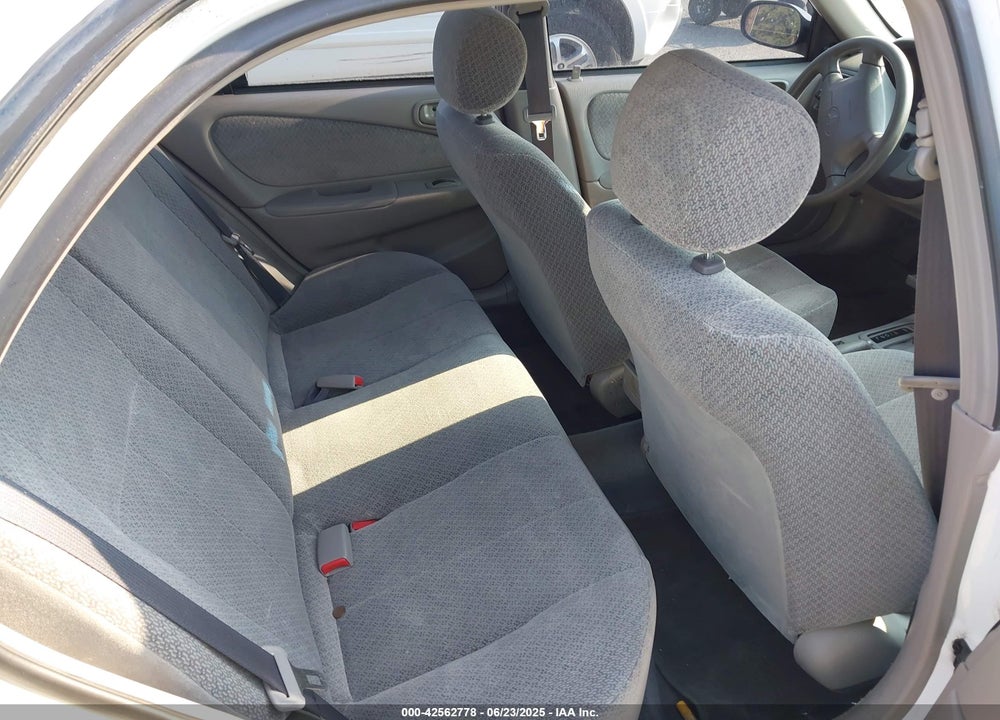 2000 TOYOTA COROLLA VIN: 1NXBR12EXYZ404890