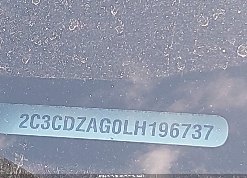 2020 DODGE CHALLENGER VIN: 2C3CDZAG0LH196737