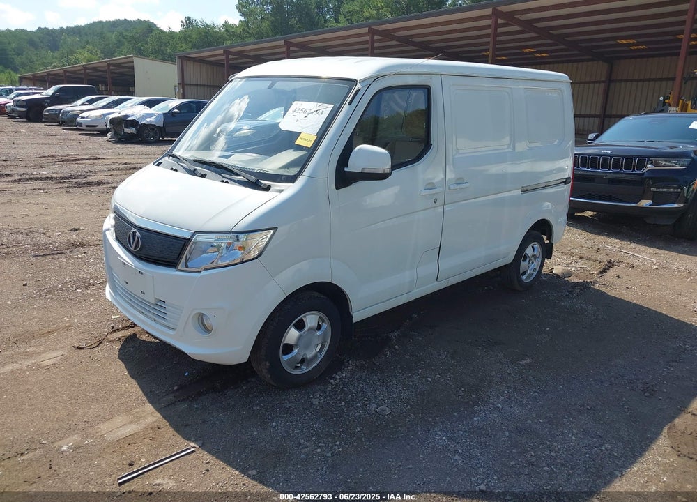 2018 VANTAGE VAN VIN: 1V94D1110JC113191