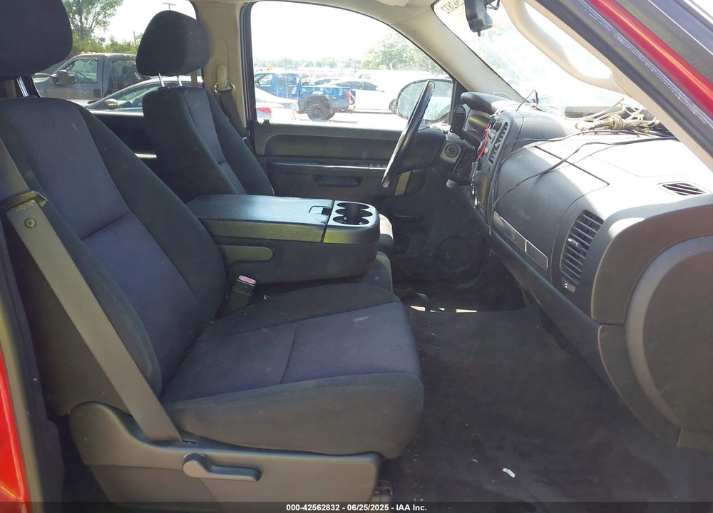2010 CHEVROLET SILVERADO 1500 VIN: 3GCRKSE35AG236429