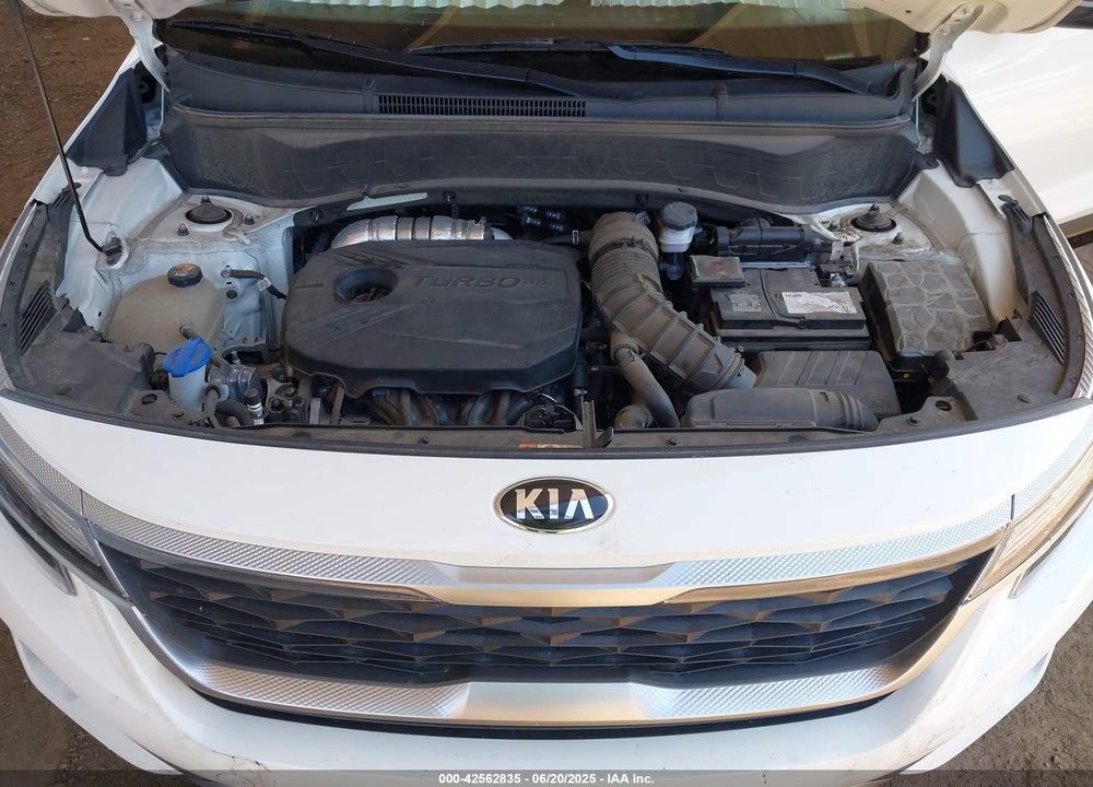 2021 KIA SELTOS VIN: KNDEUCA24M7092299