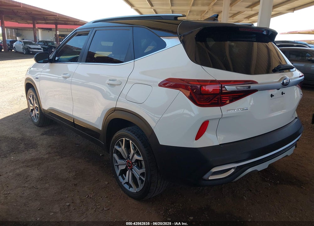 2021 KIA SELTOS VIN: KNDEUCA24M7092299