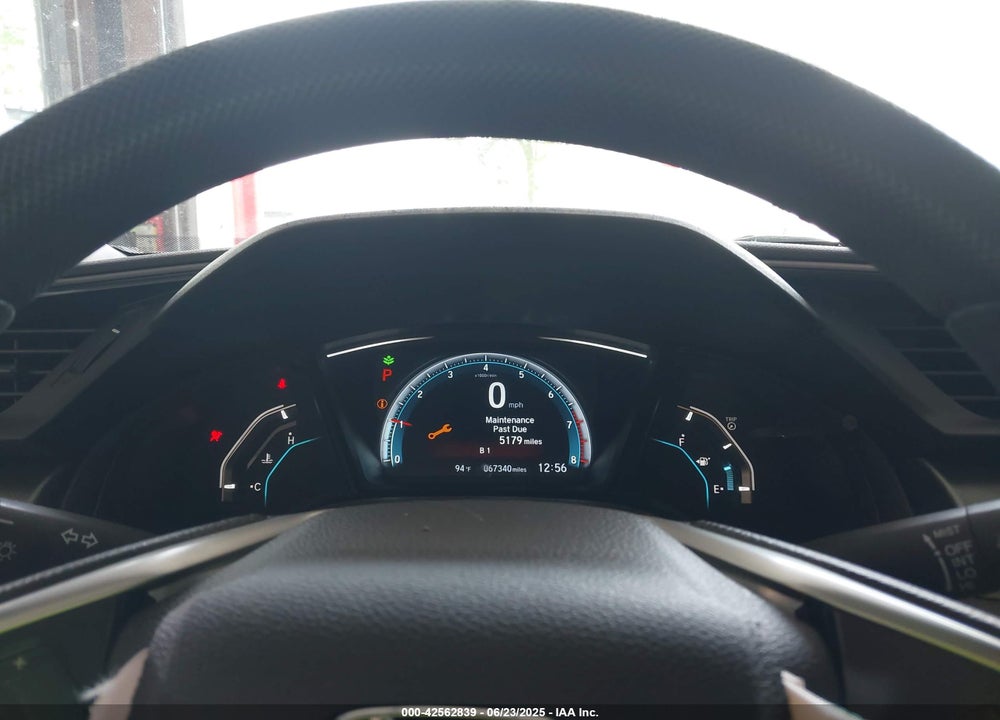 2018 HONDA CIVIC VIN: 2HGFC2F64JH586869