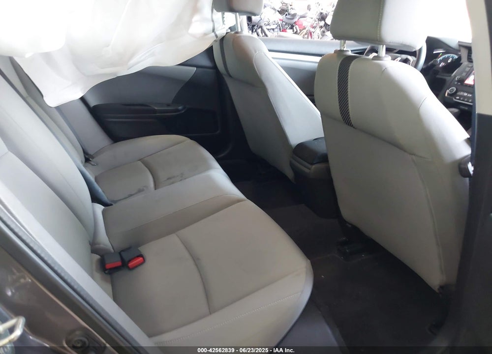 2018 HONDA CIVIC VIN: 2HGFC2F64JH586869