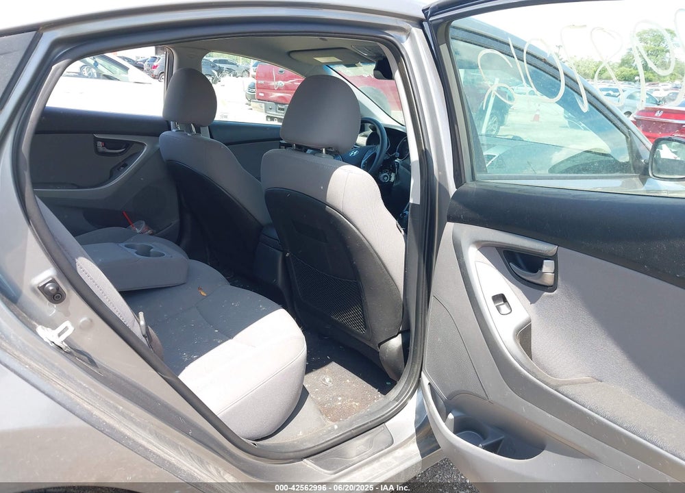 2014 HYUNDAI ELANTRA SE VIN: 5NPDH4AE5EH518837