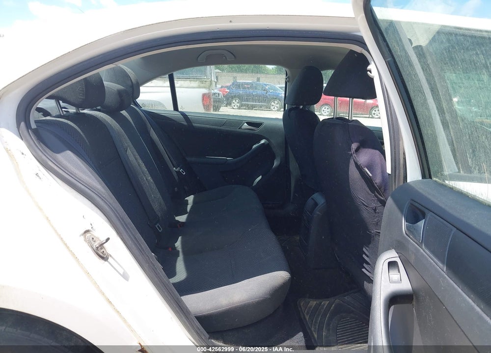 2013 VOLKSWAGEN JETTA VIN: 3VW2K7AJ9DM265129