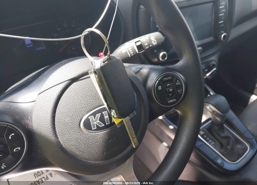 2020 KIA SOUL VIN: KNDJ23AU2L7088823