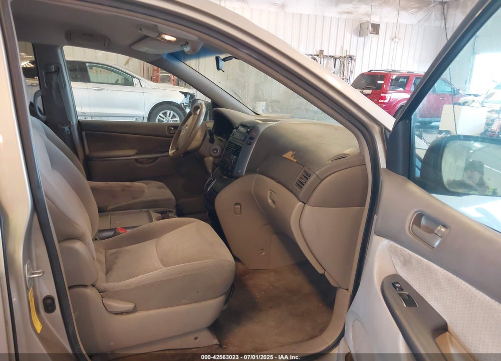 2007 TOYOTA SIENNA LE VIN: 5TDZK23C57S030072