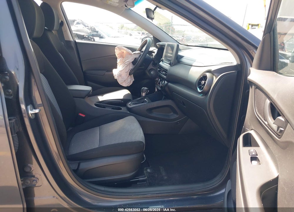 2022 HYUNDAI KONA VIN: KM8K2CAB8NU804109