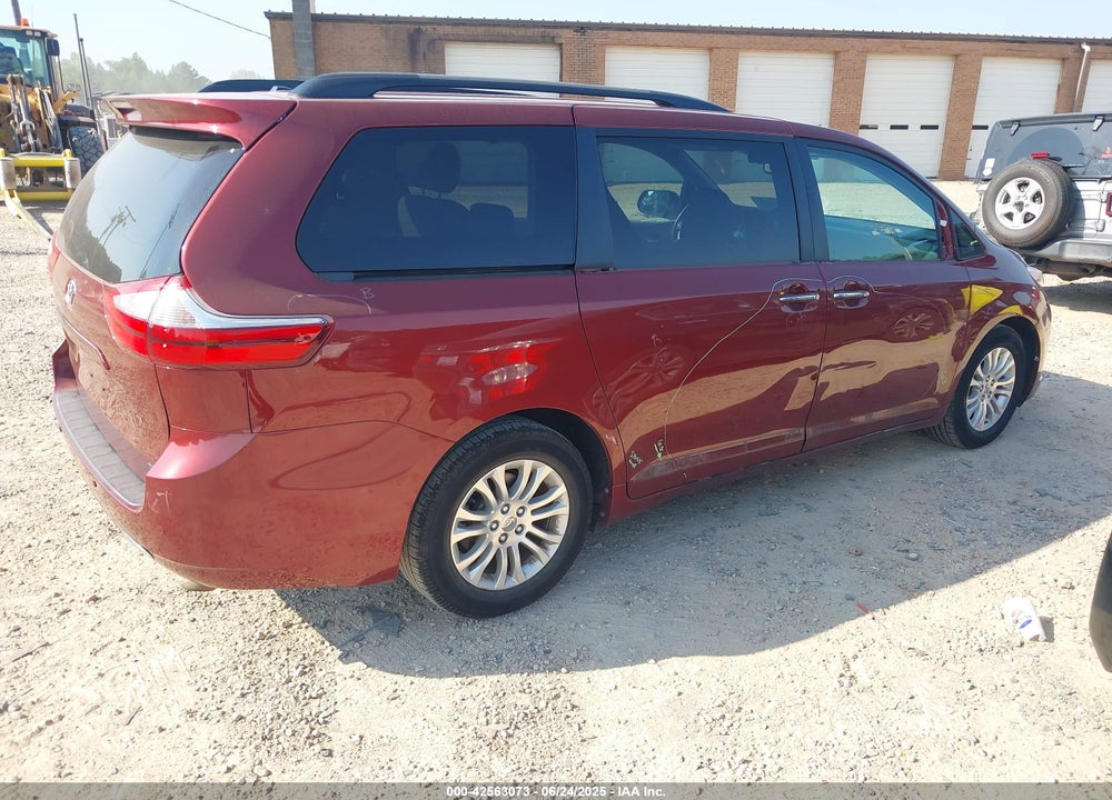 2016 TOYOTA SIENNA XLE 8 PASSENGER VIN: 5TDYK3DC7GS701595