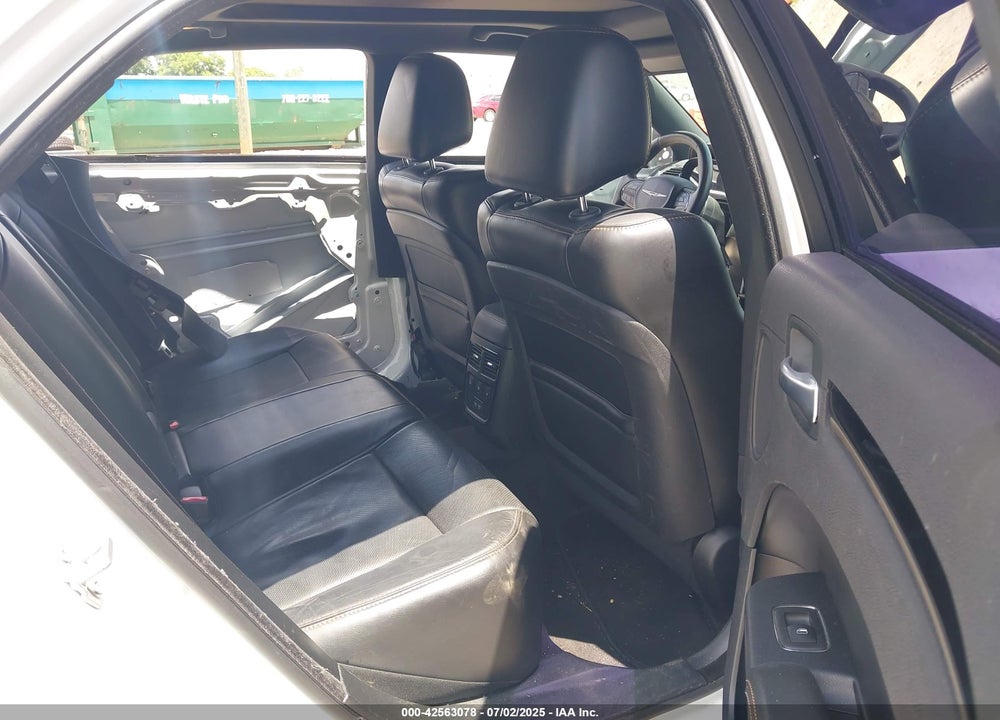 2017 CHRYSLER 300 VIN: 2C3CCABG6HH506528