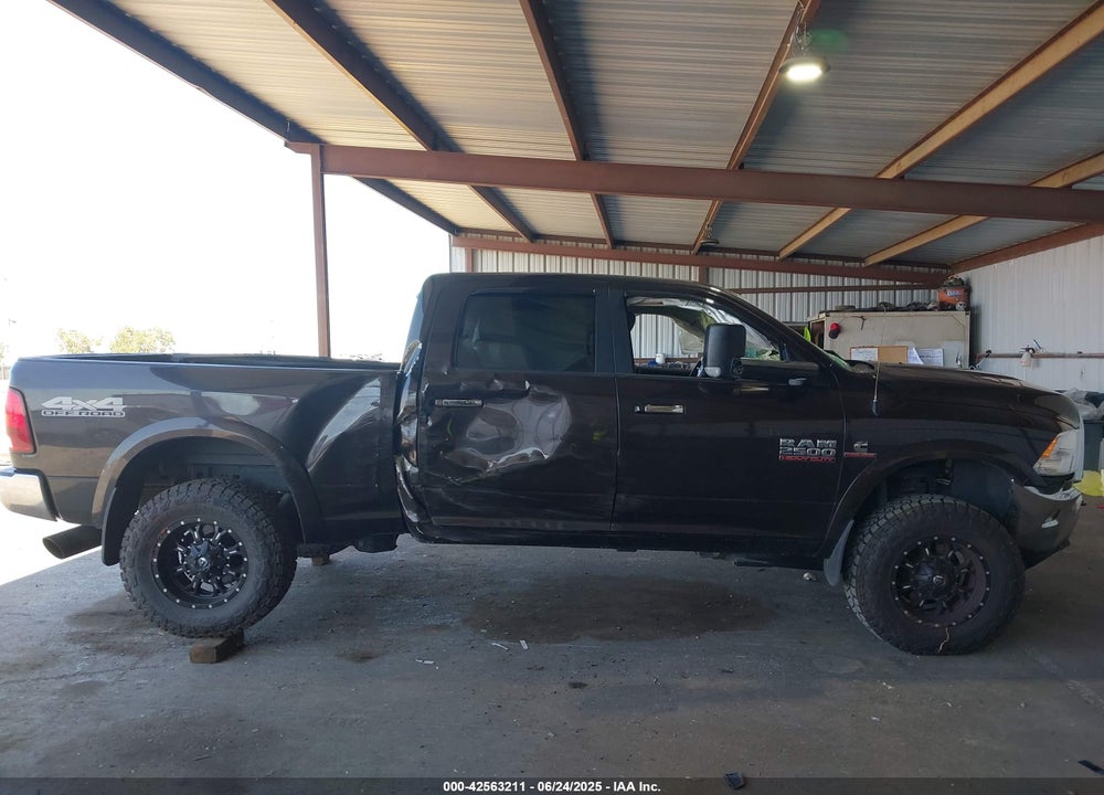 2017 RAM 2500 BIG HORN 4X4 6'4 BOX VIN: 3C6UR5DL7HG537102