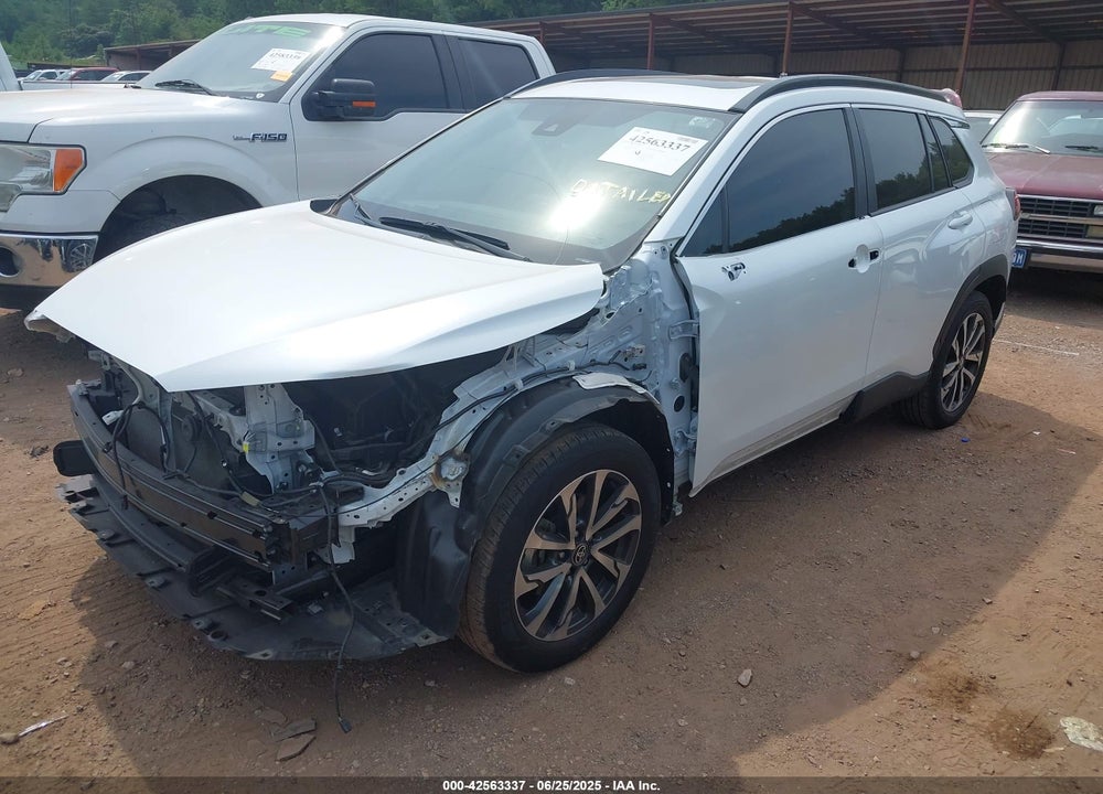 2022 TOYOTA COROLLA CROSS XLE VIN: 7MUDAABG0NV027076