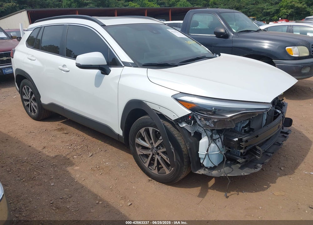 2022 TOYOTA COROLLA CROSS XLE VIN: 7MUDAABG0NV027076