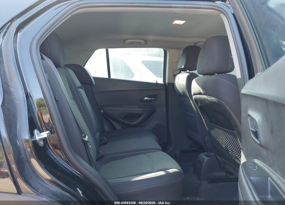 2017 CHEVROLET TRAX LS VIN: 3GNCJKSB6HL269906