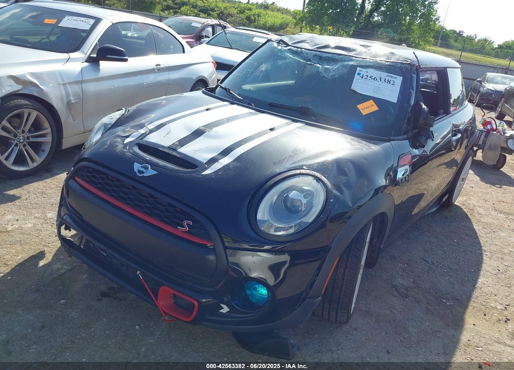 2015 MINI HARDTOP VIN: WMWXP7C51F2A40742