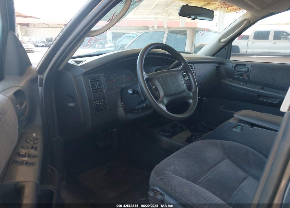 2003 DODGE DURANGO SLT VIN: 1D4HR48N43F556302