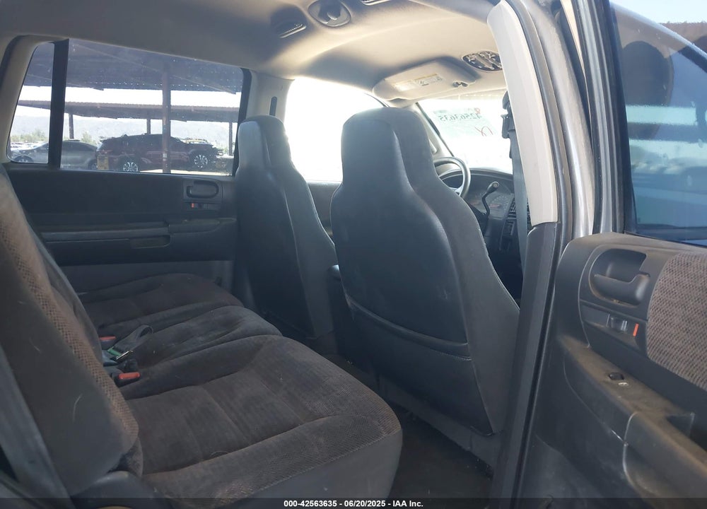2003 DODGE DURANGO SLT VIN: 1D4HR48N43F556302