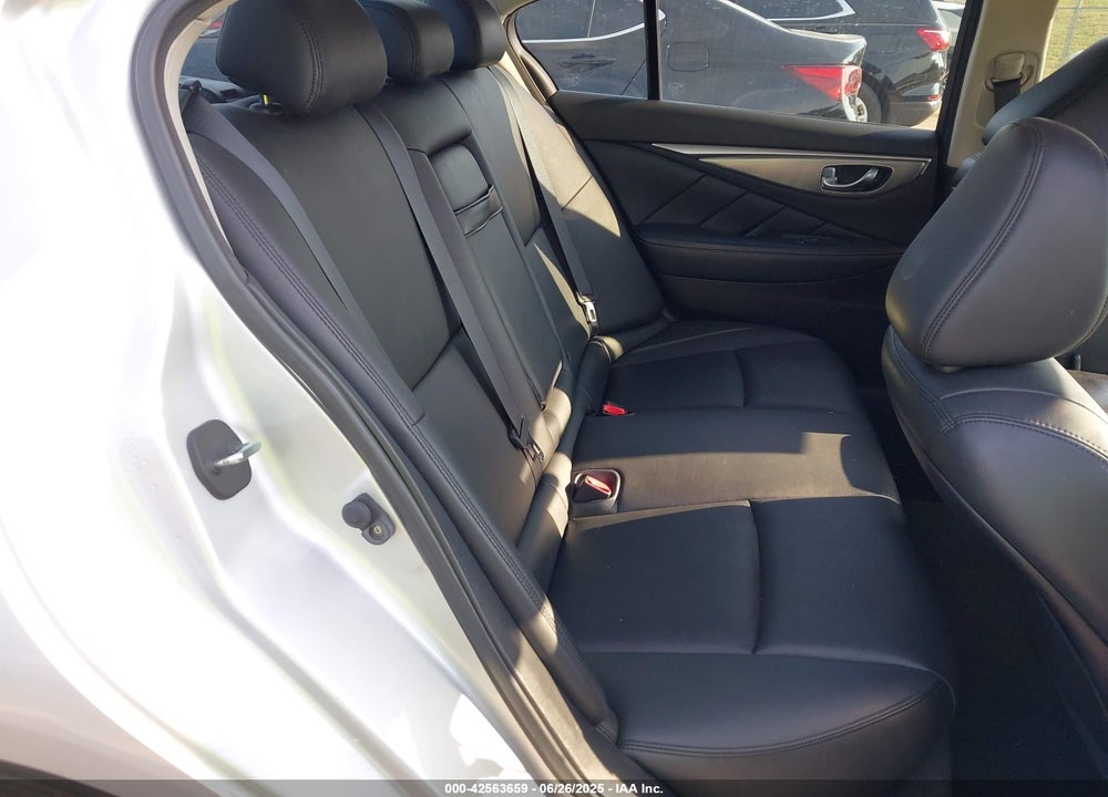 2014 INFINITI Q50 VIN: JN1BV7AP8EM687679