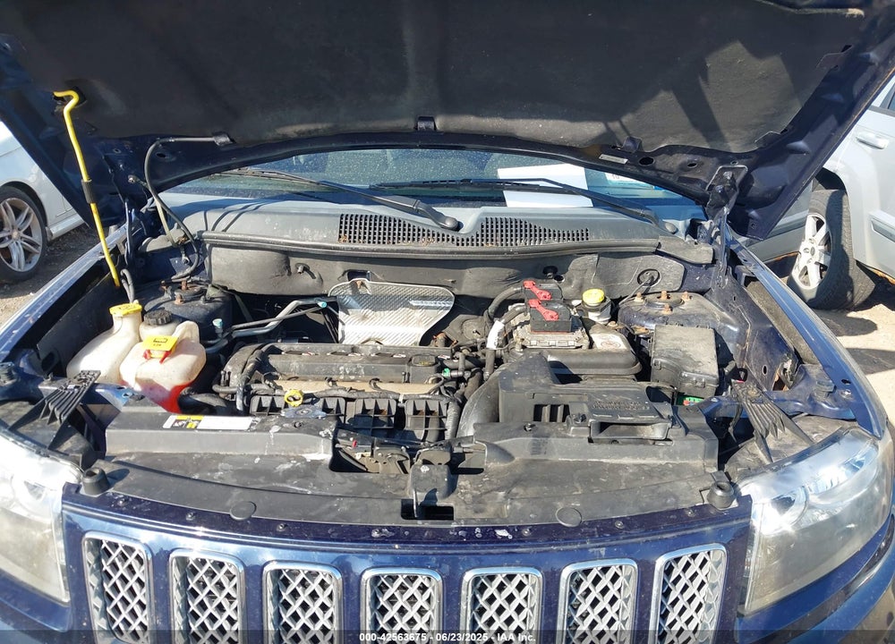 2014 JEEP COMPASS VIN: 1C4NJDEB0ED886485