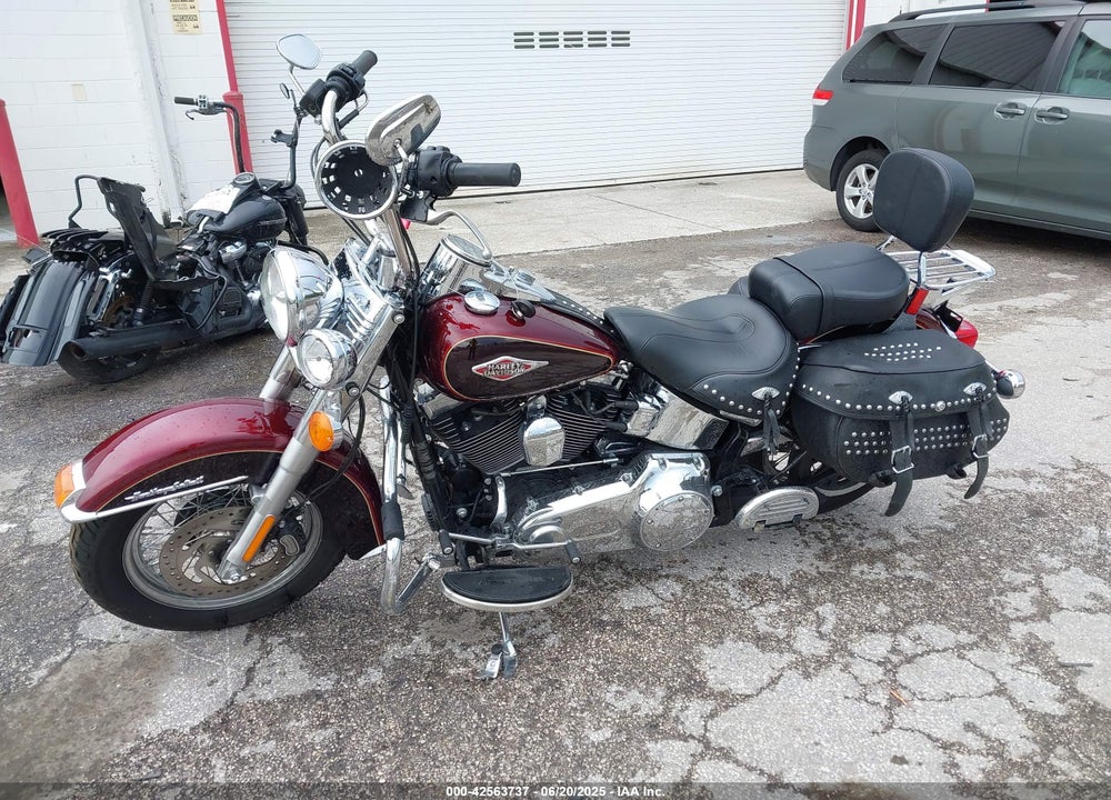 2015 HARLEY-DAVIDSON FLSTC HERITAGE SOFTAIL CLASSIC VIN: 1HD1BWV15FB031615