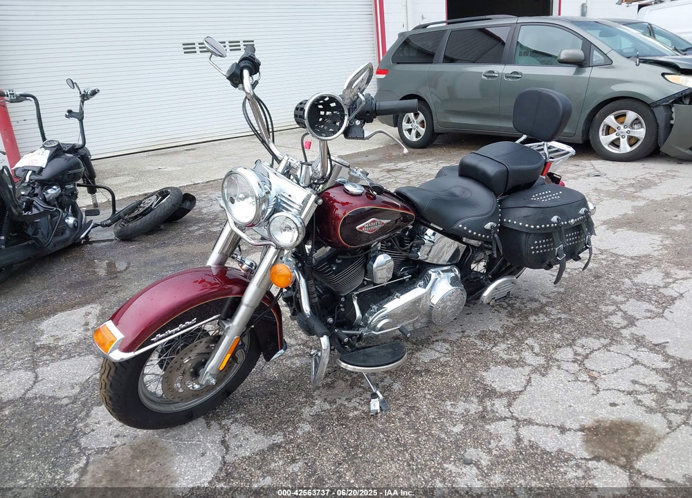 2015 HARLEY-DAVIDSON FLSTC HERITAGE SOFTAIL CLASSIC VIN: 1HD1BWV15FB031615