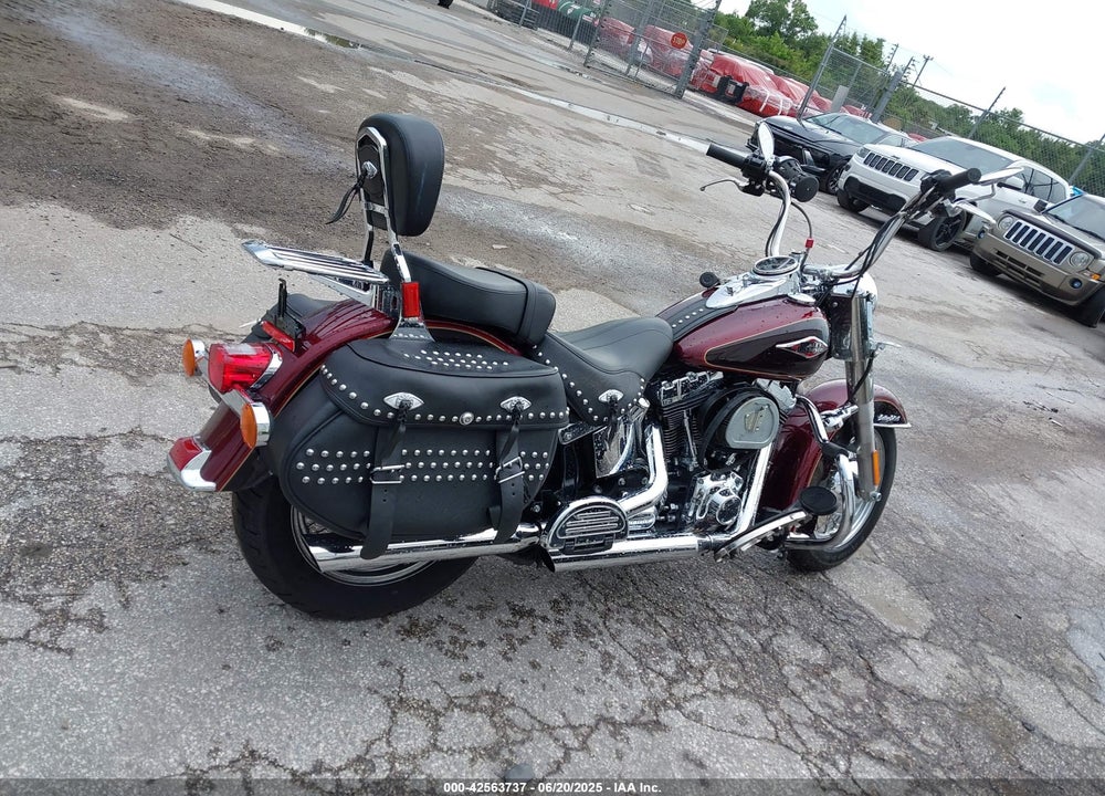 2015 HARLEY-DAVIDSON FLSTC HERITAGE SOFTAIL CLASSIC VIN: 1HD1BWV15FB031615