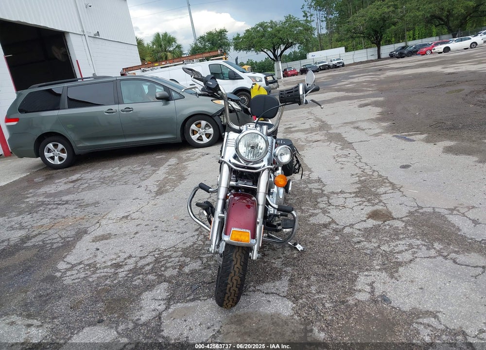 2015 HARLEY-DAVIDSON FLSTC HERITAGE SOFTAIL CLASSIC VIN: 1HD1BWV15FB031615
