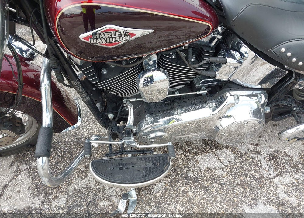 2015 HARLEY-DAVIDSON FLSTC HERITAGE SOFTAIL CLASSIC VIN: 1HD1BWV15FB031615