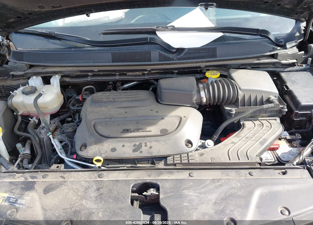 2024 CHRYSLER PACIFICA TOURING L VIN: 2C4RC1BG4RR143812