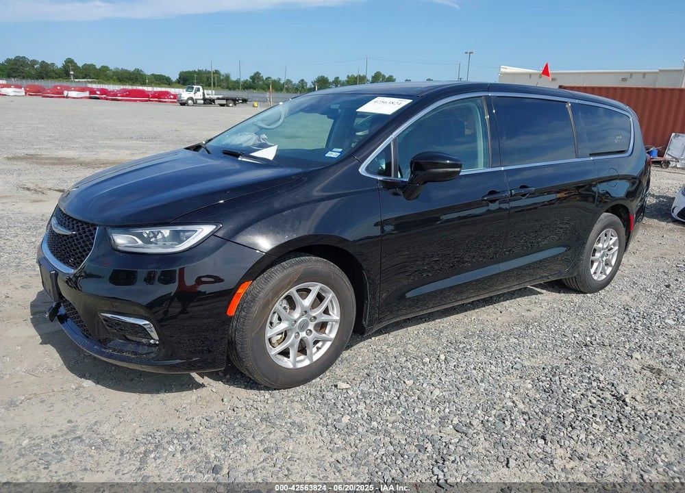 2024 CHRYSLER PACIFICA TOURING L VIN: 2C4RC1BG4RR143812