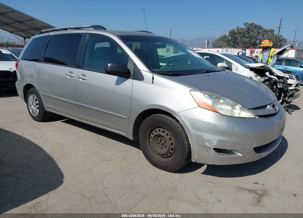2008 TOYOTA SIENNA LE VIN: 5TDZK23C88S133620