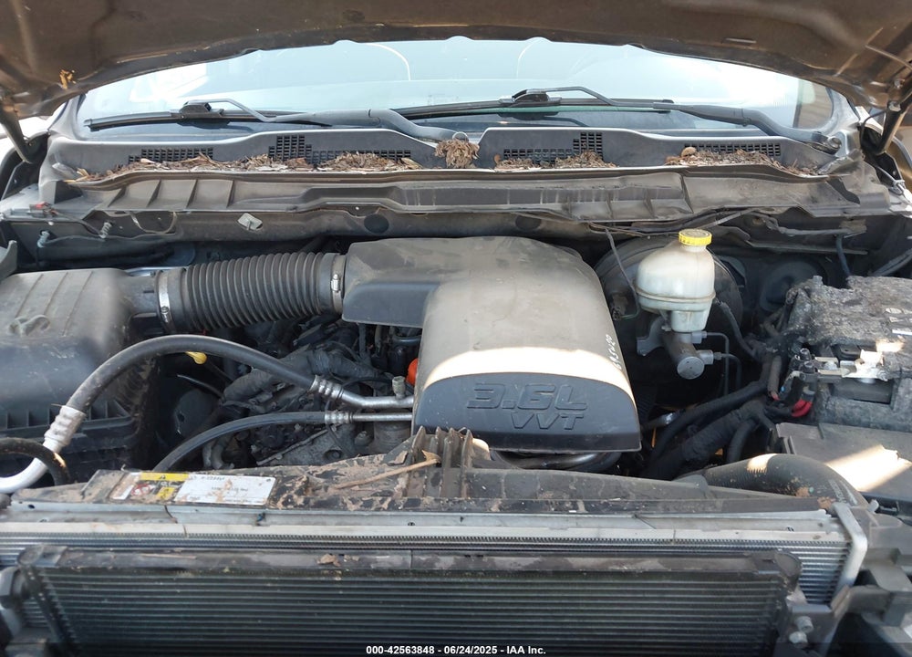 2016 RAM 1500 VIN: 1C6RR7FG3GS409660
